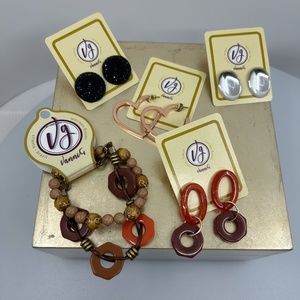 NEW Set of bracelets and 4 pairs of earrings